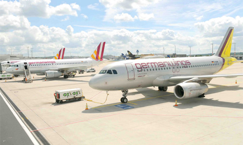 Máy bay Airbus chở 144 khách rơi tại Pháp