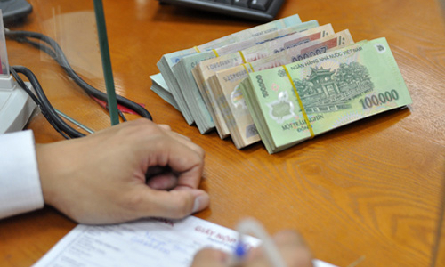 Khi nhà băng vẫn tiếp tục thừa tiền