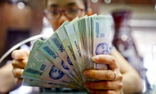 Tiền bí đầu ra: Khi các ngân hàng cùng chạy về một hướng…