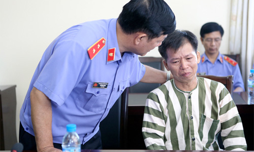 Kiên trì quan điểm buộc ghi âm, ghi hình khi hỏi cung