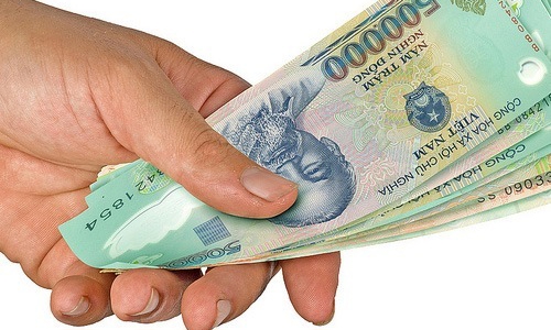 Chậm lương quá 15 ngày phải trả thêm