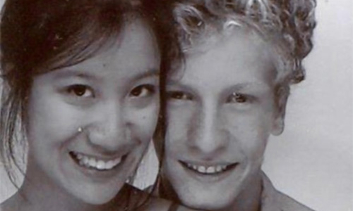 Những gia đình có nhiều người thân trên MH370