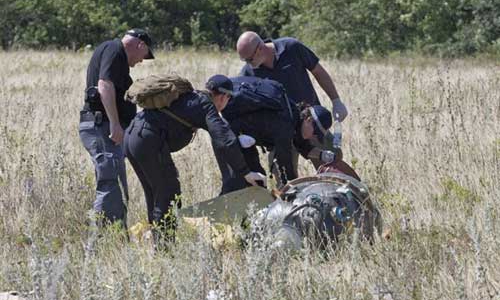 “MH17 bị trúng tên lửa không đối không”