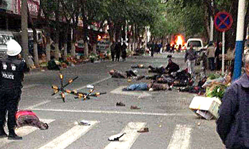 Khủng bố đẫm máu tái diễn ở Tân Cương