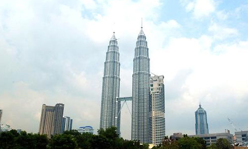 Malaysia phá âm mưu khủng bố của IS