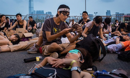 Nhiều người biểu tình Hồng Kông đã thấm mệt