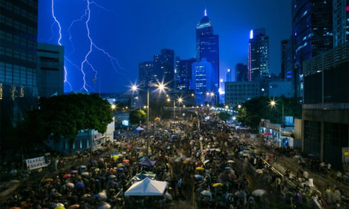 Lo biểu tình ở Hồng Kông vượt tầm kiểm soát