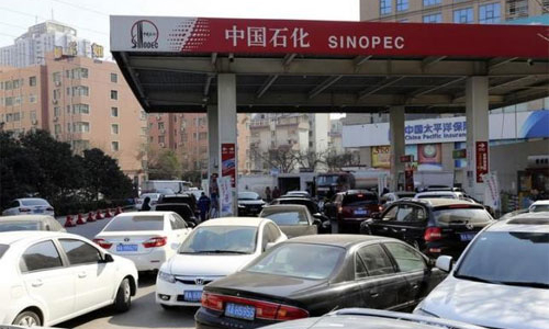 Giá dầu bật tăng sau khi Saudi Arabia chào giá cao hơn