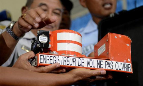 Indonesia tìm thấy thân máy bay AirAsia