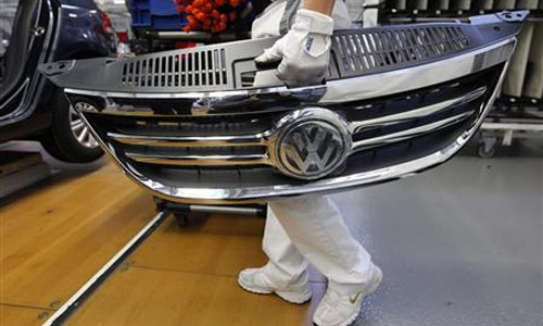 Cổ phiếu Volkswagen rớt mạnh vì bê bối “nói dối” ở Mỹ