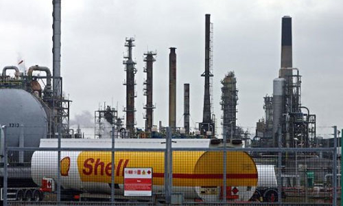 Các “đại gia” dầu khí sa thải ồ ạt