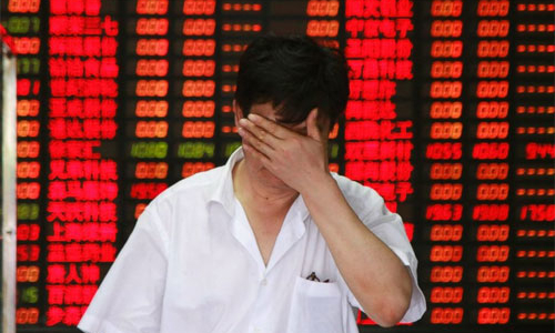 Giảm mạnh nhất 8 năm, chứng khoán Trung Quốc hoảng loạn