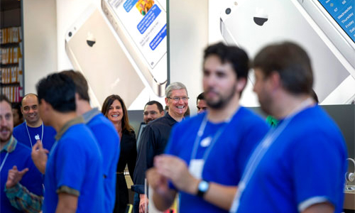 Doanh số iPhone tăng gấp rưỡi, lợi nhuận của Apple lập kỷ lục