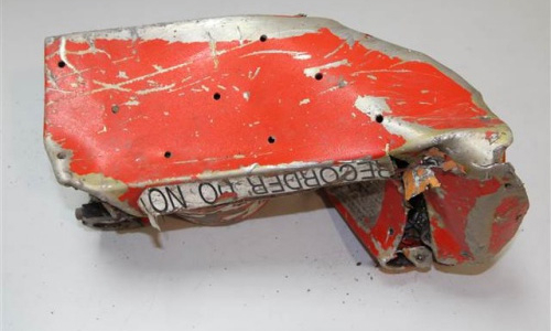 Một phi công “cố gắng đập cửa” trước khi máy bay Đức rơi