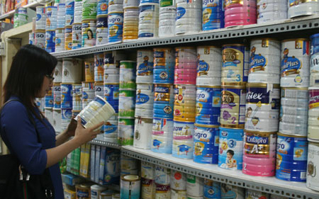 Bộ Tài chính “bênh” giá sữa