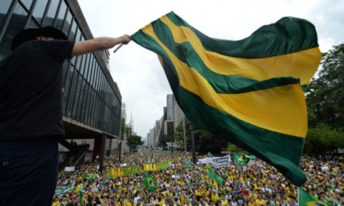 Hơn 1 triệu người Brazil biểu tình phản đối Tổng thống