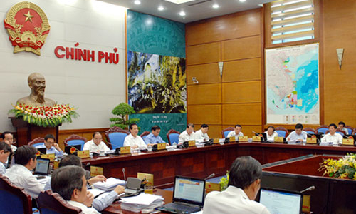 “Nếu quyết tâm thì tăng trưởng GDP 5,8% là khả thi”