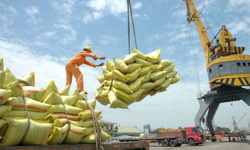 Việt Nam xuất siêu 1,7 tỷ USD