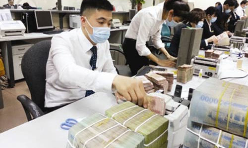 Vốn ngân hàng vẫn đang luẩn quẩn