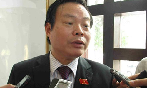 “Điều hành kinh tế như đang trên dây”