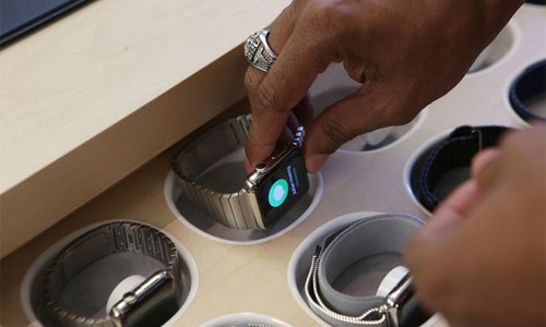 Apple áp chiến thuật của Hermès để bán Apple Watch