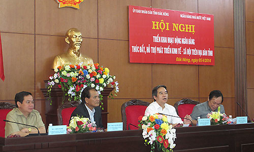 Nợ xấu thấp vì vắng bất động sản, chứng khoán và... đại gia