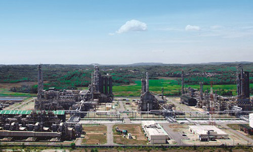 Gazprom muốn mua 49% cổ phần lọc dầu Dung Quất