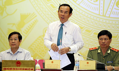 “Không phải điều chỉnh chỉ tiêu kinh tế vì biển Đông”