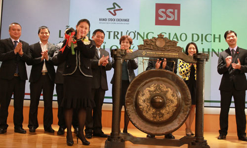 Quỹ ETF nội thứ hai lên sàn chứng khoán