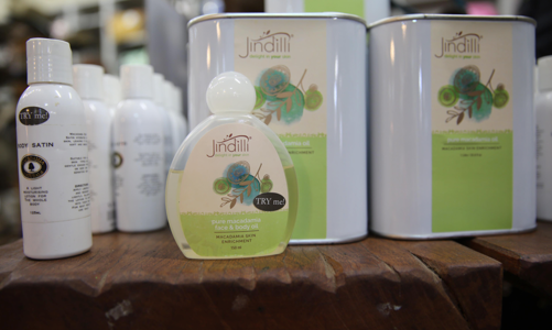 Sôi động thị trường mắc-ca thế giới