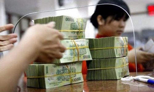 Ai bảo vệ người vay vốn?