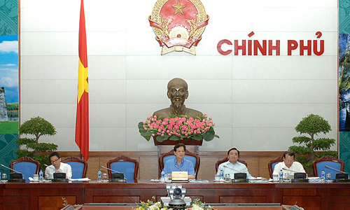 Thủ tướng: “Tạo thuận lợi tối đa cho người dân làm ăn”