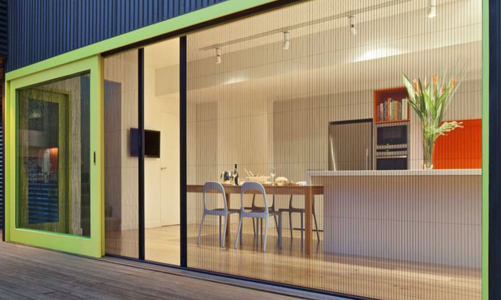 Có nên lắp cửa lưới chống muỗi?