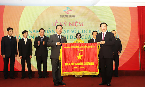 Huy động 586.000 tỷ đồng trái phiếu Chính phủ qua HNX