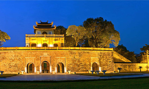 Tour đêm Giải mã Hoàng Thành Thăng Long: hứa hẹn sẽ hấp dẫn
