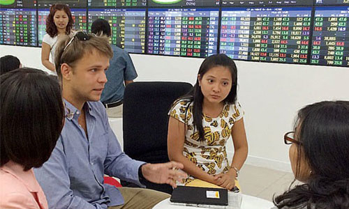 Chính thức nới room cho nhà đầu tư ngoại