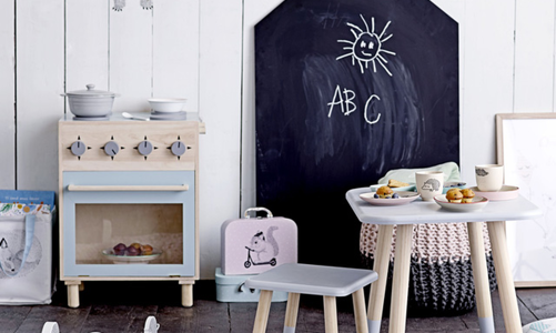 Decor không gian bằng chữ viết tay