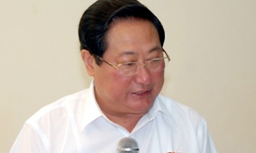 Bộ trưởng xin lỗi vì “tồn tại” trong giảm nghèo