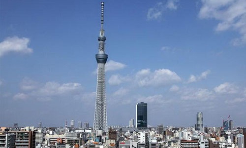 Tháp truyền hình Việt Nam nằm giữa đô thị Tây Hồ Tây