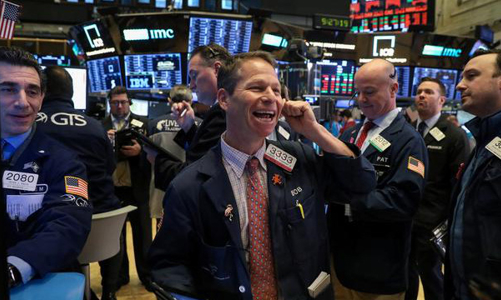 Cổ phiếu công nghệ đưa S&P 500 lên kỷ lục mới