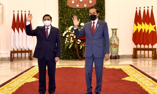 Thủ tướng Phạm Minh Chính gặp song phương Tổng thống Indonesia