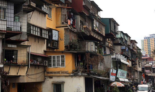 Hơn 1.500 chung cư cũ ở Hà Nội: Vì sao mới chỉ cải tạo được 18?