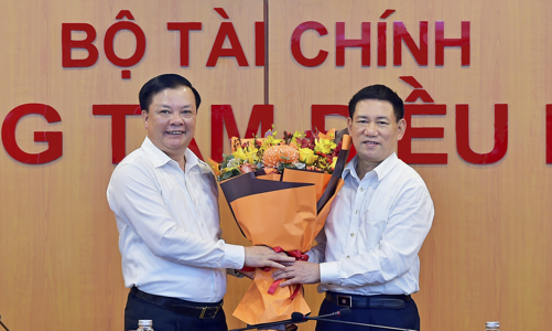 Chuyển giao nhiệm vụ Bộ trưởng Bộ Tài chính