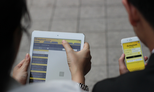 Chứng khoán “đua” tăng vốn, cơ hội nên “chụp