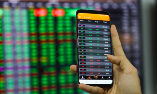 Dự kiến cuối năm 2023 chuyển toàn bộ cổ phiếu niêm yết từ HNX sang HOSE