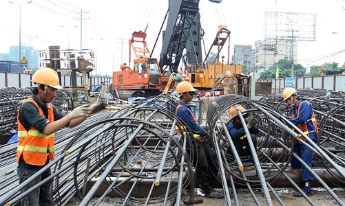 Giá thép tăng cao, cổ phiếu ngành xây dựng 