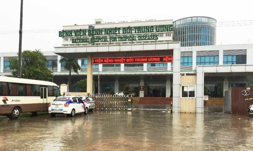 Kéo dài thời gian cách ly y tế Bệnh viện Bệnh Nhiệt đới Trung ương 