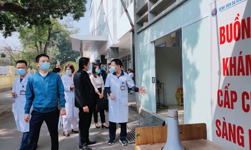 Thời gian cách ly tập trung tăng lên 21 ngày