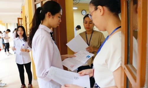 Thí sinh mắc Covid-19 được đặc cách xét tốt nghiệp trung học phổ thông