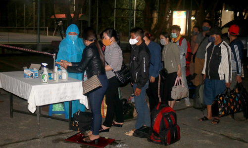 Cách ly trong đêm 48 giáo viên, học sinh Trường trung học cơ sở Cổ Lễ, Nam Định